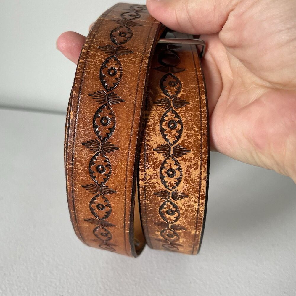 Vintage Western Leather Belt Patterned Leather Brown Gold Buckle 49.5" Long - Picture 4 of 7